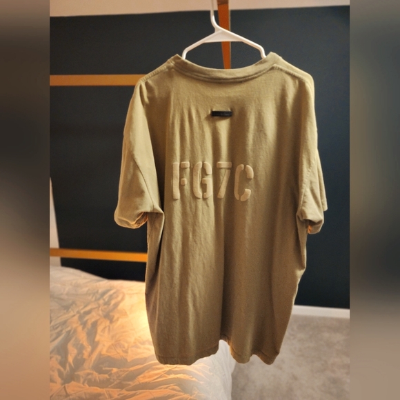 FEAR OF GOD FG7C T-Shirt - Picture 2 of 3